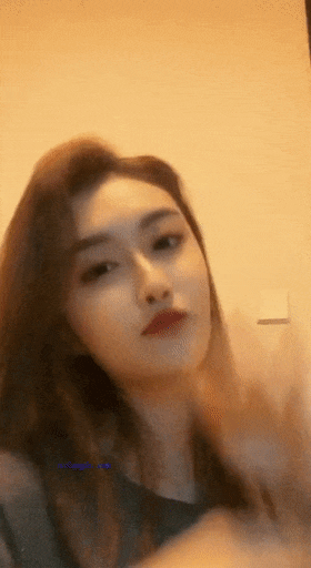 ♈ ♈ ♈2025年9月最新，【男友泄密】，极品长腿车模女友做爱流出，女神床上如此顺从，主动口交，被操轻声呻吟陶醉不已，推荐