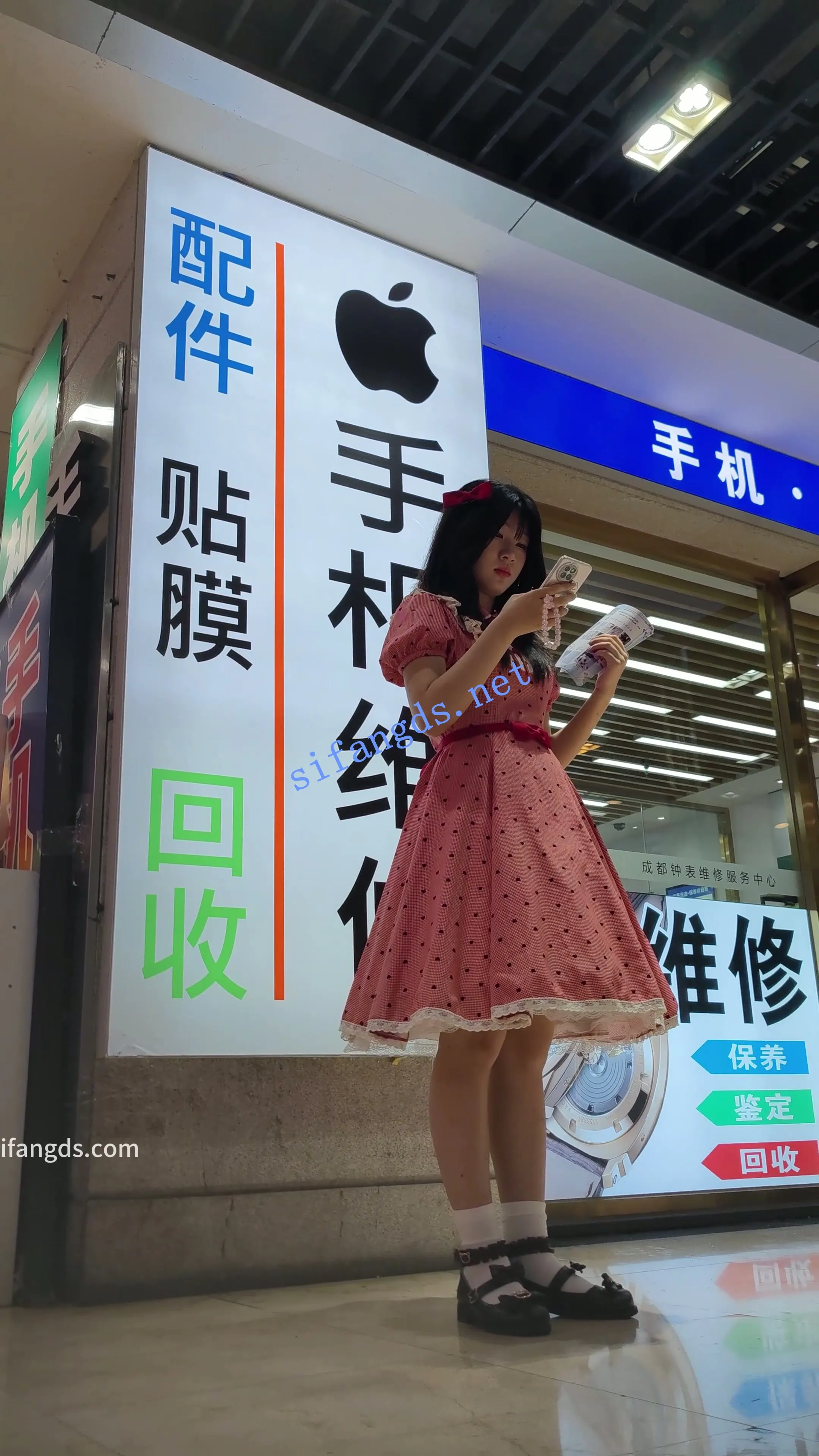 【CSCD】粉色连衣裙小美女逛小商品店，粉色内