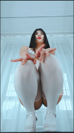 ❤️精品推荐❤️【艺舞吧】明星颜值模特『晨晨』绝版定制第2期 性感泳装紧勒无毛逼极致骚浪贱