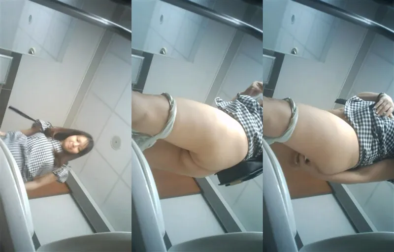 大神潜入单位女厕废纸篓藏了 一个摄像头❤️偷拍几位熟女同事的各种肥鲍鱼