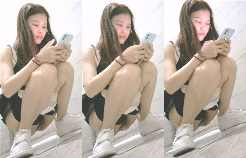 大神潜入高档写字楼女厕全景偷拍多位美女职员❤️各种各样的美鲍鱼